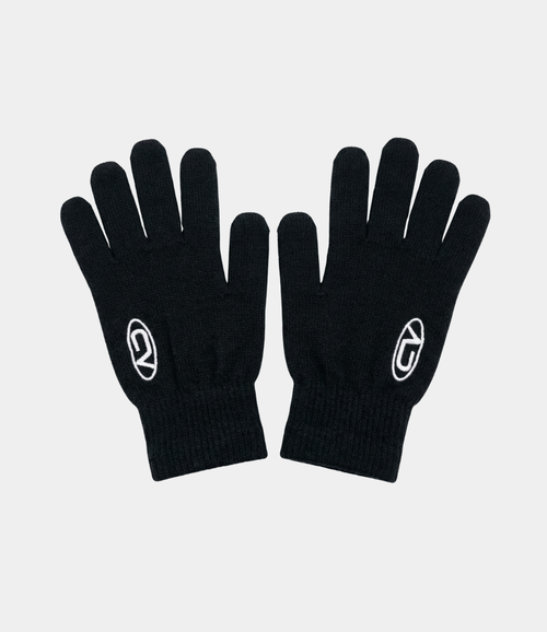 a black pair of gloves with a chasedvision design, perfect for cold weather or to complete an outfit.